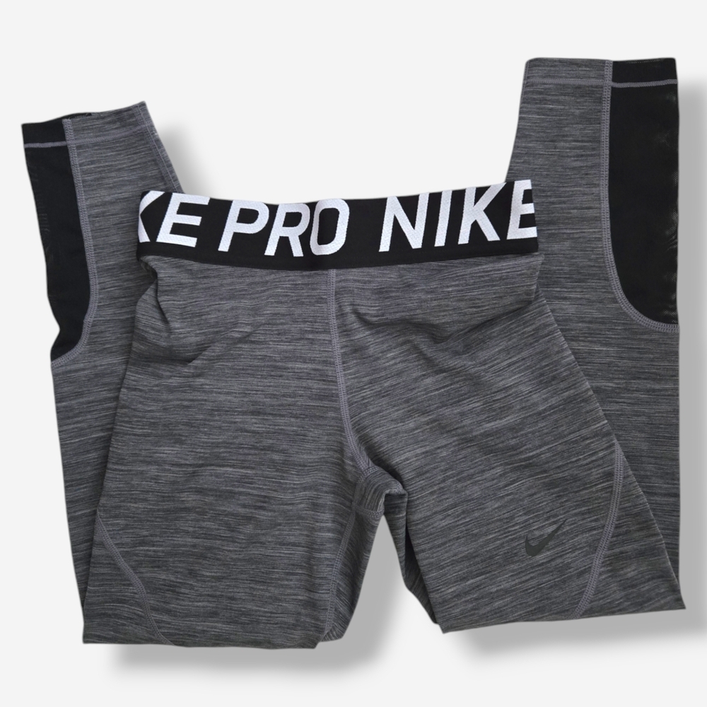 Nike Pro Dri-Fit Leggings in Small